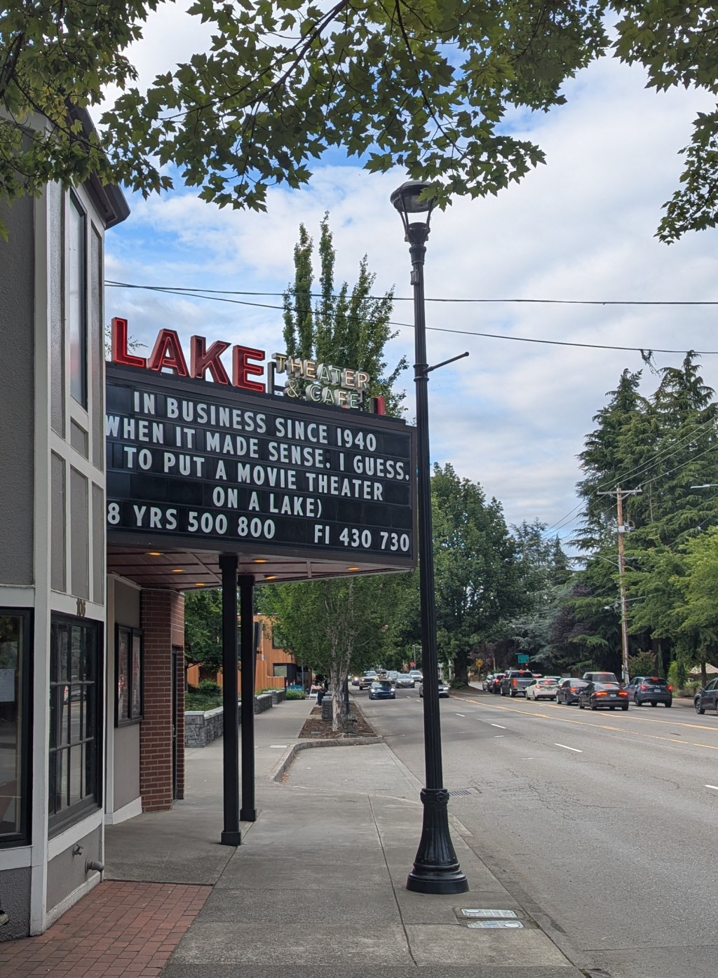 Lake Theater &&nbsp;Café